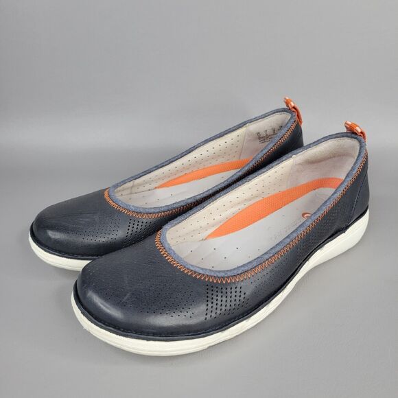 Clarks Women's Un Elita Flats Perforated Closed Toe Slip On Leather Black Size 6 - Picture 1 of 12